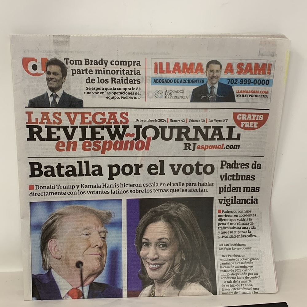 Election 2024 newspaper & magazine collectors items Kamala Harris & Trump fans - Picture 3 of 16